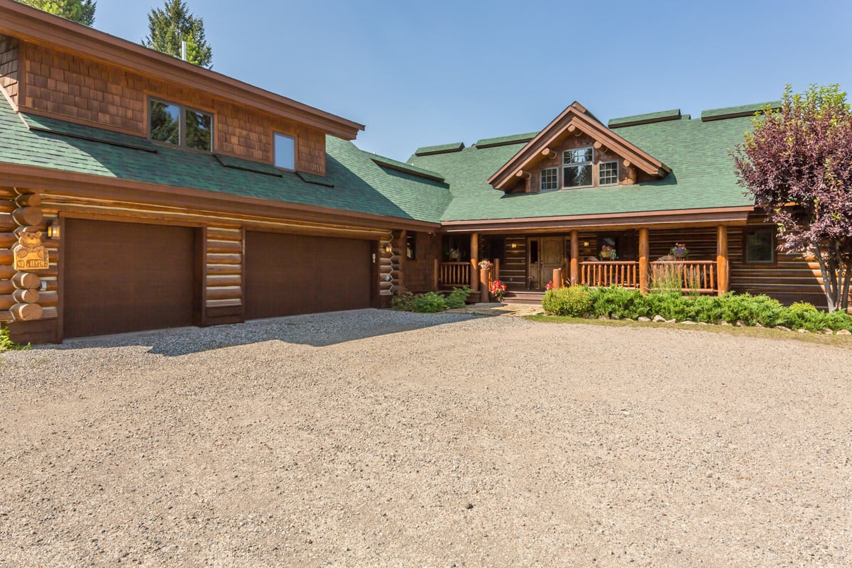 Huckleberry Hideaway