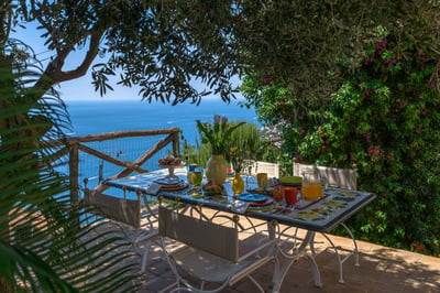 Luxury Villa Photo #7