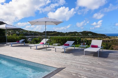 Luxury Villa Photo #6