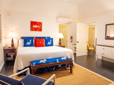 Luxury Villa Photo #9