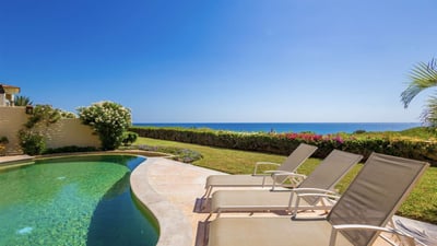 Luxury Villa Photo #7