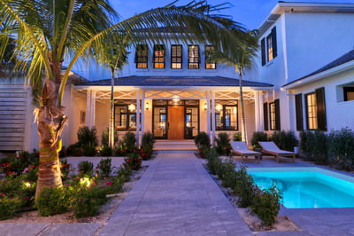 Luxury Villa Photo #3