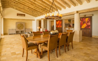 Luxury Villa Photo #32