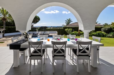 Luxury Villa Photo #9