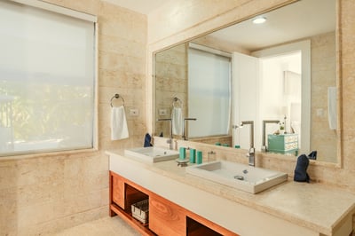 Luxury Villa Photo #43