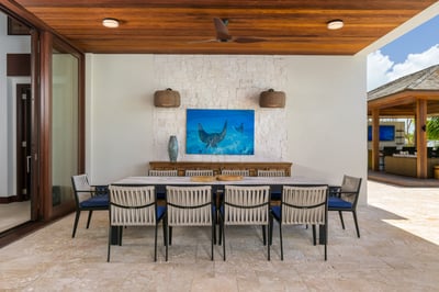 Luxury Villa Photo #11