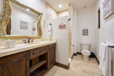 Luxury Villa Photo #12