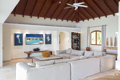 Luxury Villa Photo #19