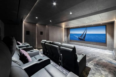 Luxury Villa Photo #33