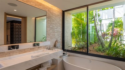 Luxury Villa Photo #58