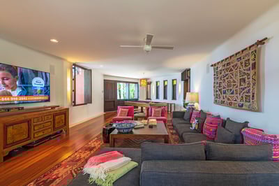 Luxury Villa Photo #24