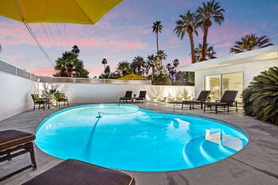 Luxury Villa Photo #4