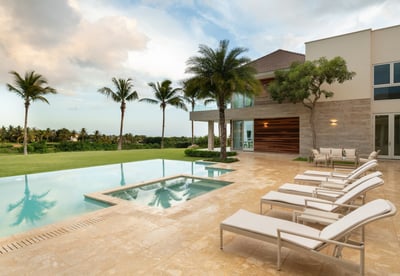 Luxury Villa Photo #11