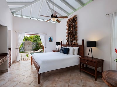 Luxury Villa Photo #6