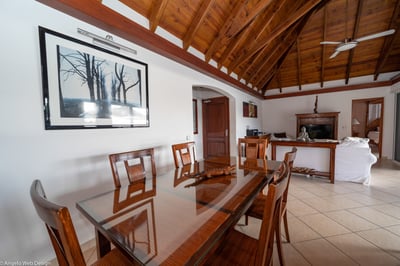 Luxury Villa Photo #10