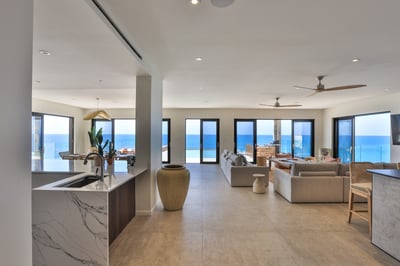 Luxury Villa Photo #16