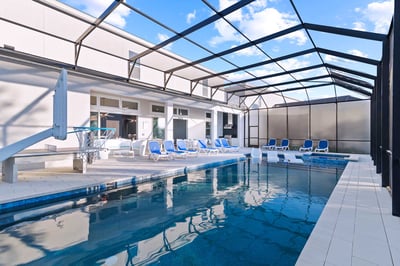 Luxury Villa Photo #2