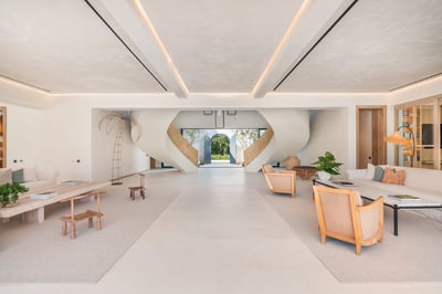 Luxury Villa Photo #50