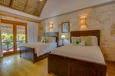 Luxury Villa Photo #23