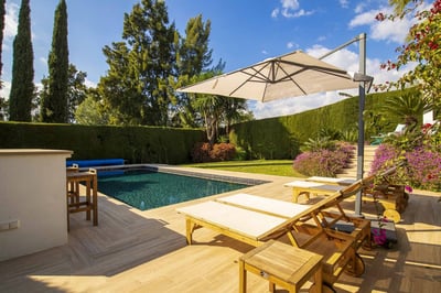 Luxury Villa Photo #2
