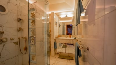 Luxury Villa Photo #51