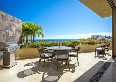 Luxury Villa Photo #4
