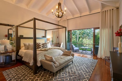 Luxury Villa Photo #27