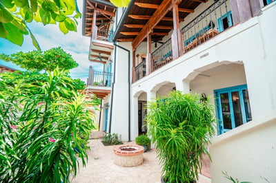 Luxury Villa Photo #26