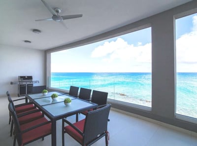 Luxury Villa Photo #8