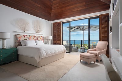 Luxury Villa Photo #24