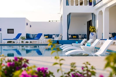 Luxury Villa Photo #2