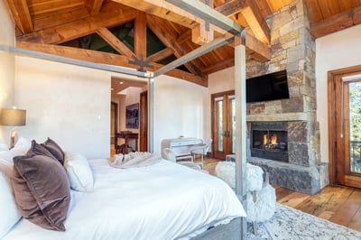 Luxury Villa Photo #25