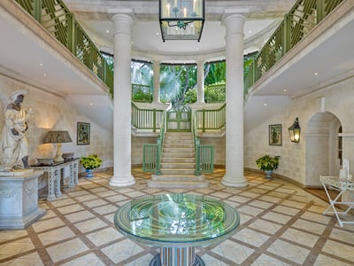 Luxury Villa Photo #14