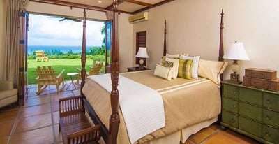 Luxury Villa Photo #13