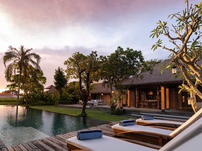 Luxury Villa Photo #5