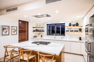 Luxury Villa Photo #12