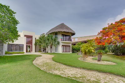 Luxury Villa Photo #62