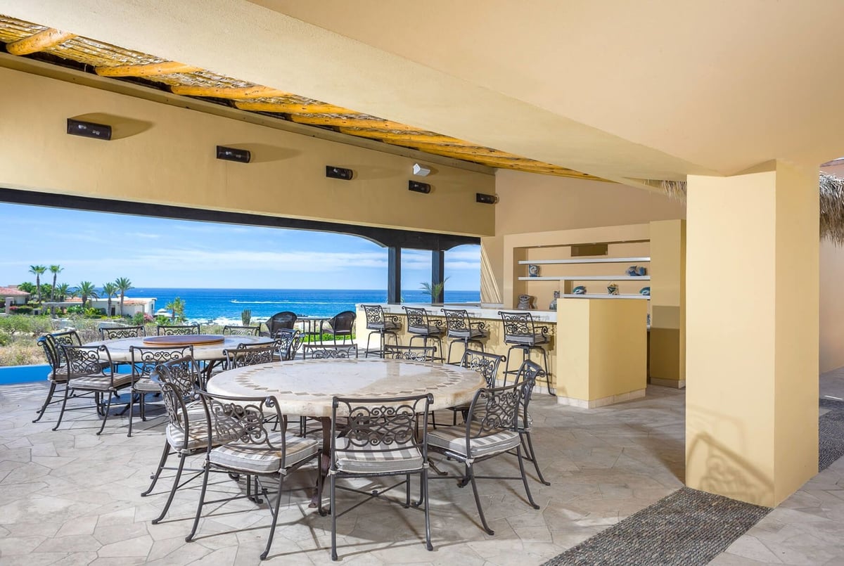 There are more than enough places for guests to sit and enjoy the ocean view at Casa Tita! - Image 9