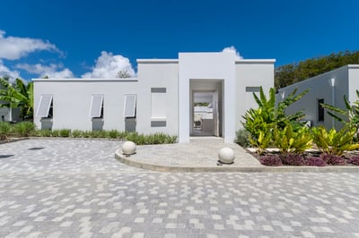 Luxury Villa Photo #19