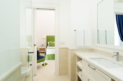Luxury Villa Photo #13