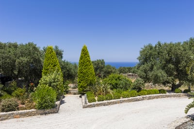 Luxury Villa Photo #28