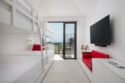 Luxury Villa Photo #36