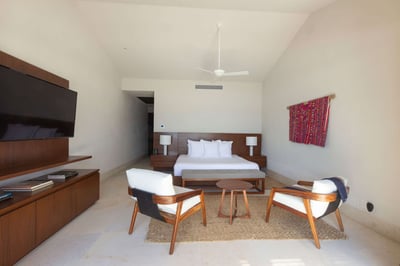Luxury Villa Photo #16
