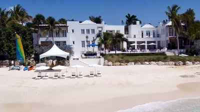 Luxury Villa Photo #6