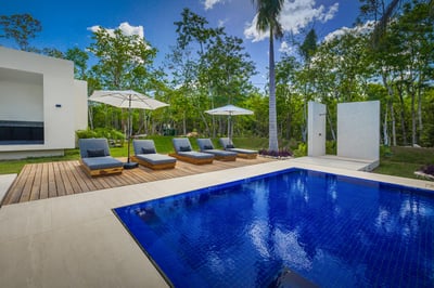 Luxury Villa Photo #12