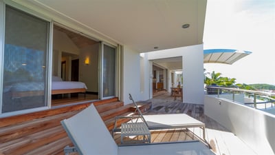 Luxury Villa Photo #11