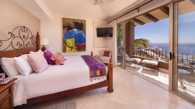 Luxury Villa Photo #53