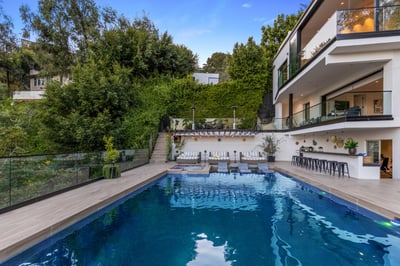 Luxury Villa Photo #5