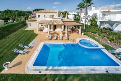 Luxury Villa Photo #7