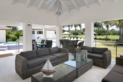 Luxury Villa Photo #4